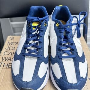 Nike Kids AIR Max Dawn Off Grey/Blue Size 7y/Men's Sneakers